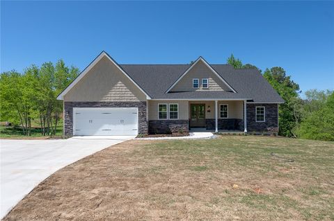 Photo of 711 Hidden Falls Drive, West Union, SC 29696 (MLS # 20300153)