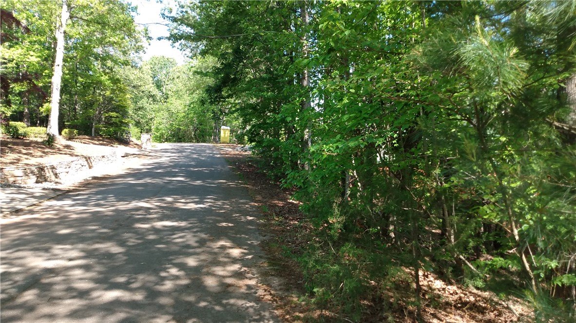 237 Bay View Drive, Salem, South Carolina image 2