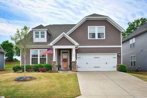 Photo of 105 Foxbank Circle, Greer, SC 29651 (MLS # 20295394)