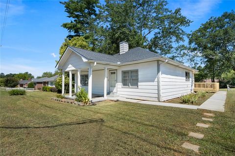 Photo of 500 Whitehall Road, Anderson, SC 29625 (MLS # 20298373)