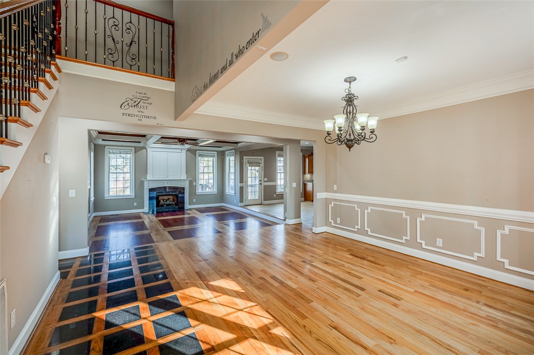 302 Whisper Walk Way, Fountain Inn, South Carolina image 2