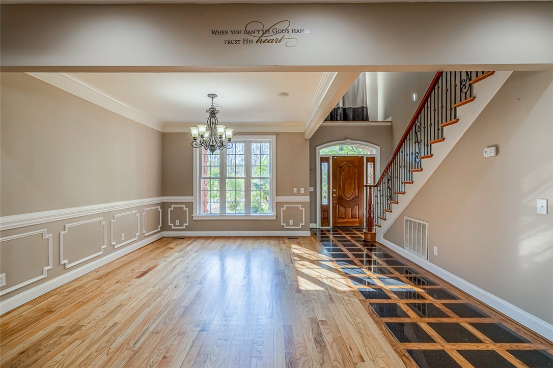 302 Whisper Walk Way, Fountain Inn, South Carolina image 5