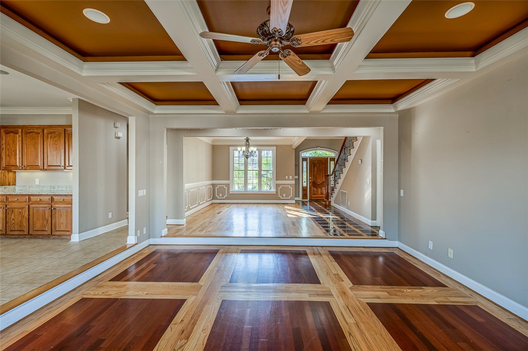 302 Whisper Walk Way, Fountain Inn, South Carolina image 8