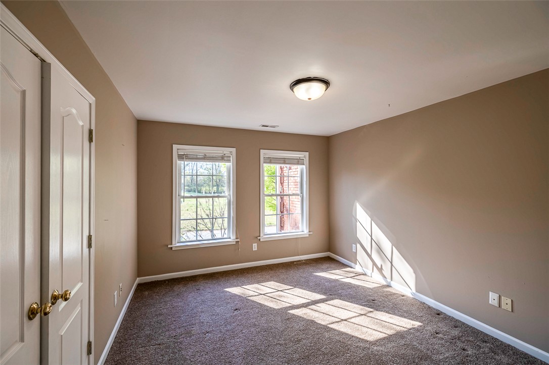 302 Whisper Walk Way, Fountain Inn, South Carolina image 27