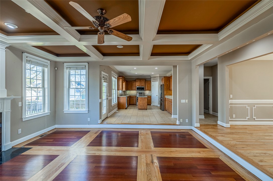 302 Whisper Walk Way, Fountain Inn, South Carolina image 9