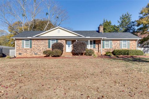 Photo of 216 Hickory Drive, Easley, SC 29642 (MLS # 20294854)