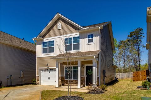 A home in Easley