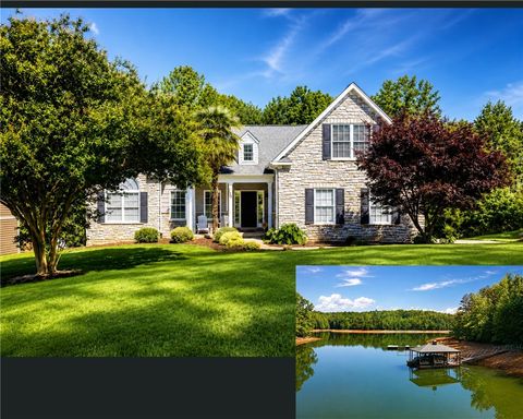 Homes For Sale - 109 Martins Pointe Drive<br/> Seneca, SC 29678