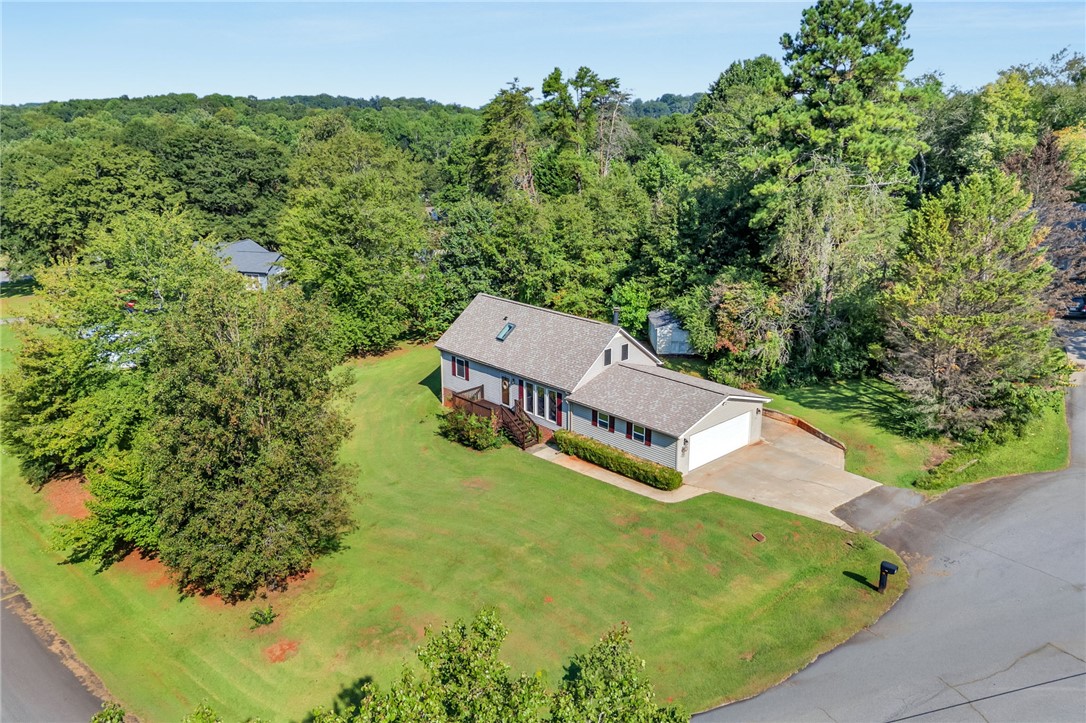 Liberty, South Carolina 29657, United States, 3 Bedrooms Bedrooms, ,2 BathroomsBathrooms,Residential,Active,203374