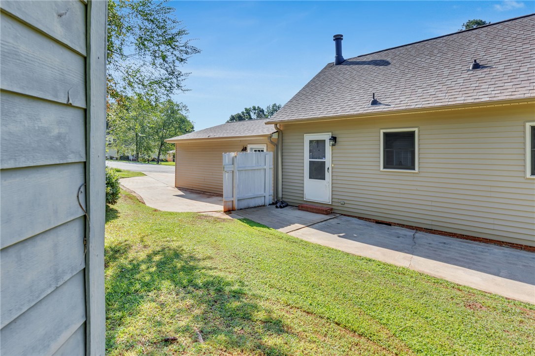 Liberty, South Carolina 29657, United States, 3 Bedrooms Bedrooms, ,2 BathroomsBathrooms,Residential,Active,203374