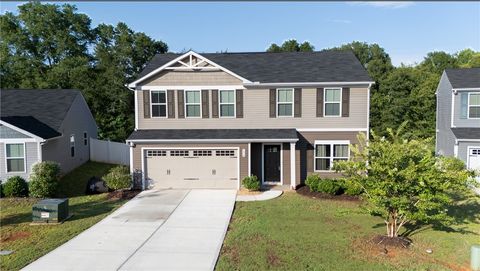 Photo of 156 Queens Mill Court, Pendleton, SC 29670 (MLS # 20294298)