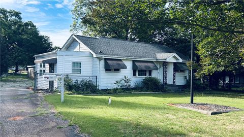 Photo of 608 29 N Bypass, Anderson, SC 29621 (MLS # 20301969)
