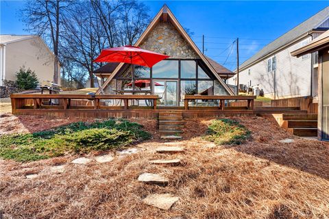 Photo of 618 Sunrise Circle, Fair Play, SC 29643 (MLS # 20297870)