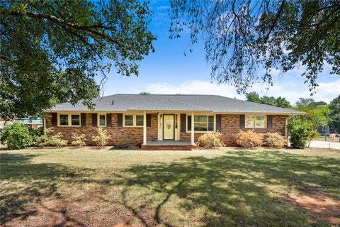Photo of 201 Meadowbrook Drive, Anderson, SC 29626 (MLS # 20305872)