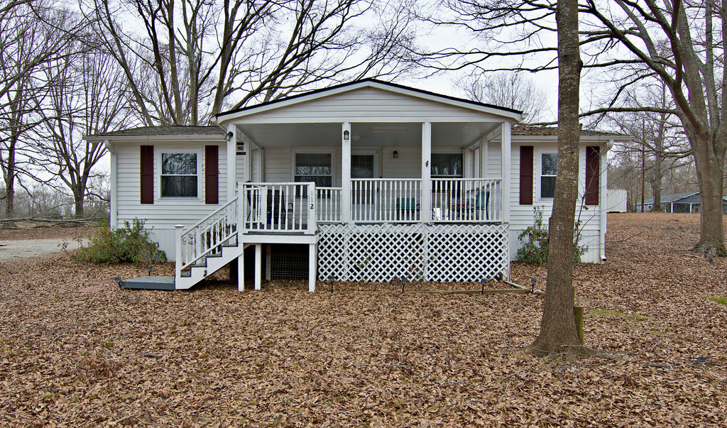 112 Berry Glen Road, Pelzer, South Carolina image 1
