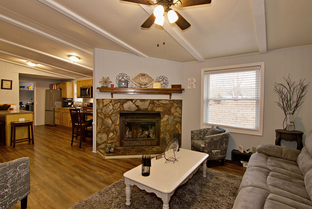 112 Berry Glen Road, Pelzer, South Carolina image 4