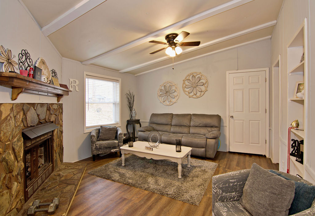 112 Berry Glen Road, Pelzer, South Carolina image 3