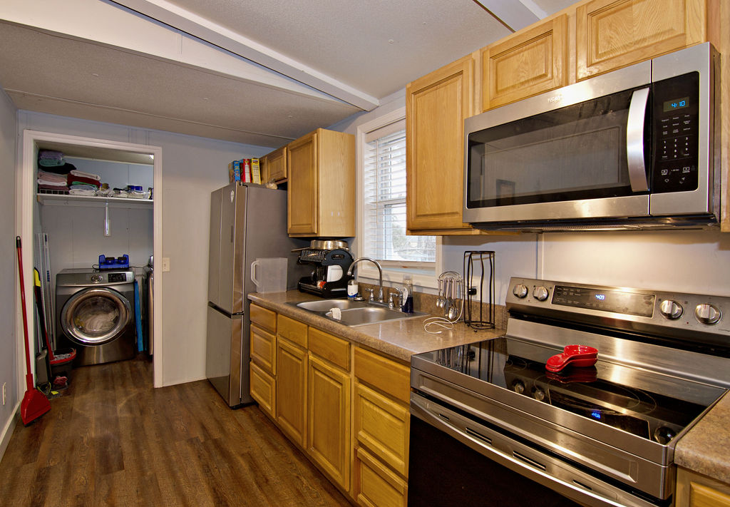 112 Berry Glen Road, Pelzer, South Carolina image 6