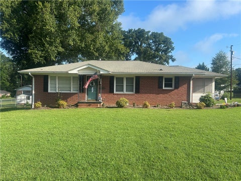 Photo of 212 W Greer Street, Honea Path, SC 29654 (MLS # 20304722)