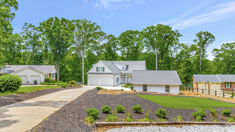 Anderson, South Carolina, 29626, United States, 6 Bedrooms Bedrooms, ,5 BathroomsBathrooms,Residential,Active,2008022