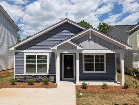 Photo of 202 Blackwood Street, Greenville, SC 29611 (MLS # 20300381)