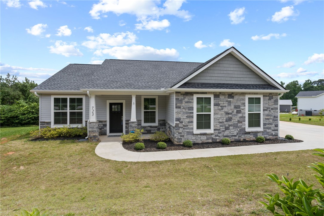 723 Mile Creek Road, Pickens, South Carolina image 1
