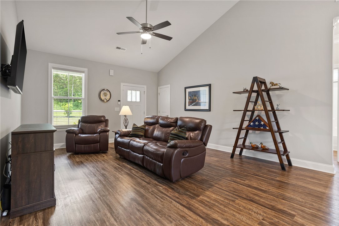 723 Mile Creek Road, Pickens, South Carolina image 6