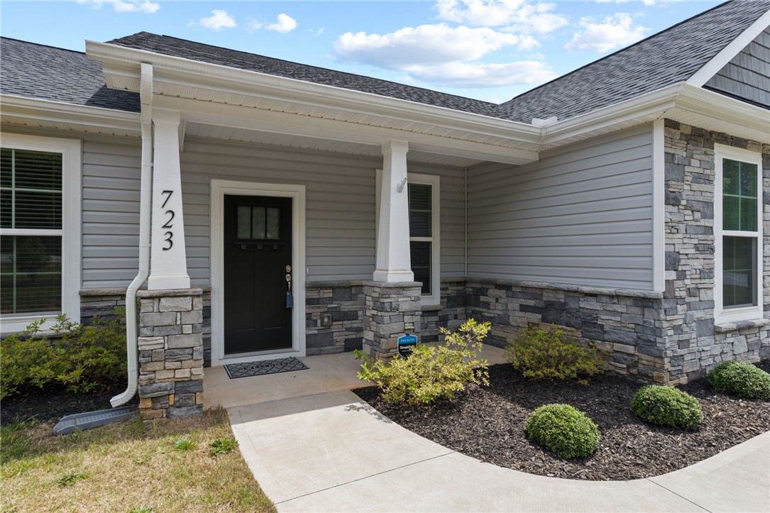 723 Mile Creek Road, Pickens, South Carolina image 4