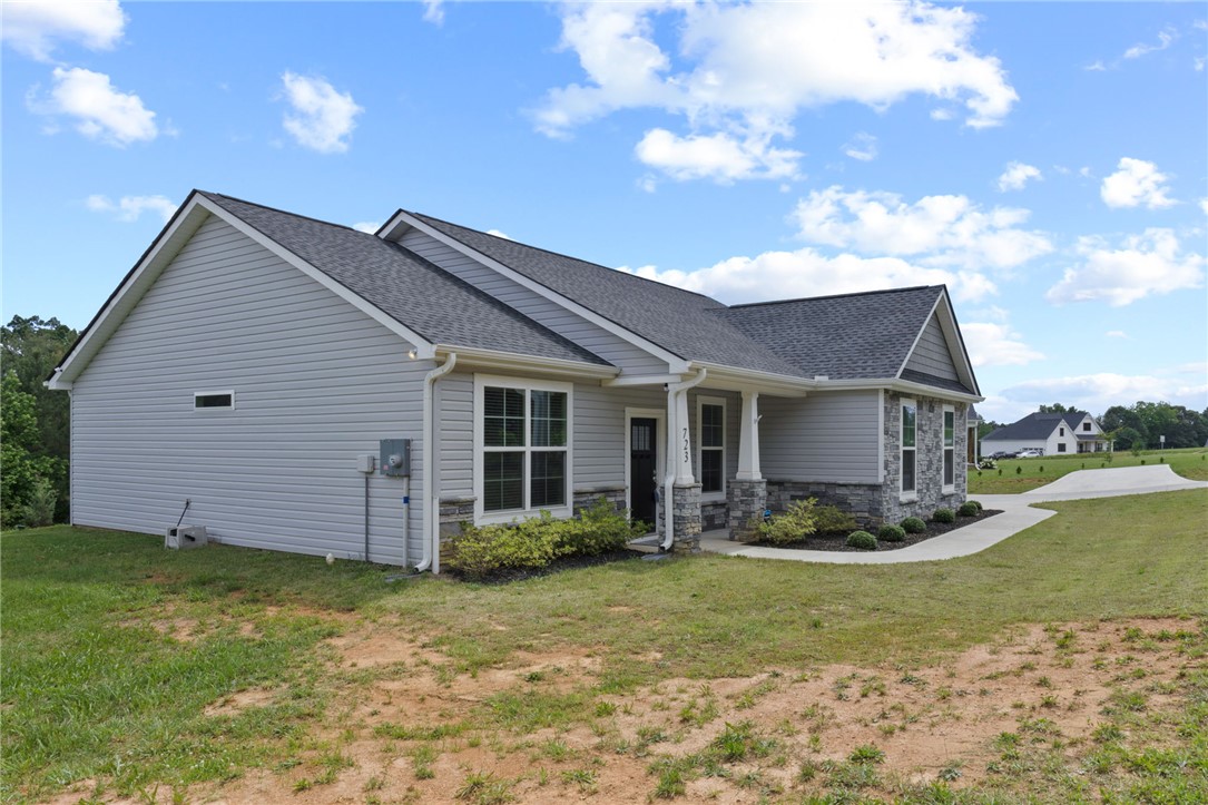 723 Mile Creek Road, Pickens, South Carolina image 3