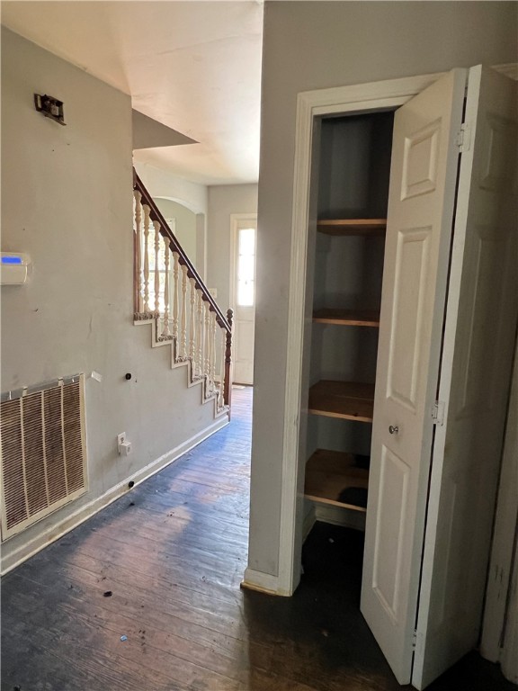 Seneca, South Carolina 29678, United States, 5 Bedrooms Bedrooms, ,4 BathroomsBathrooms,Residential,Active,255226