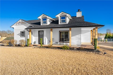 Homes For Sale - 3067 Anderson Highway<br/> Liberty, SC 29657