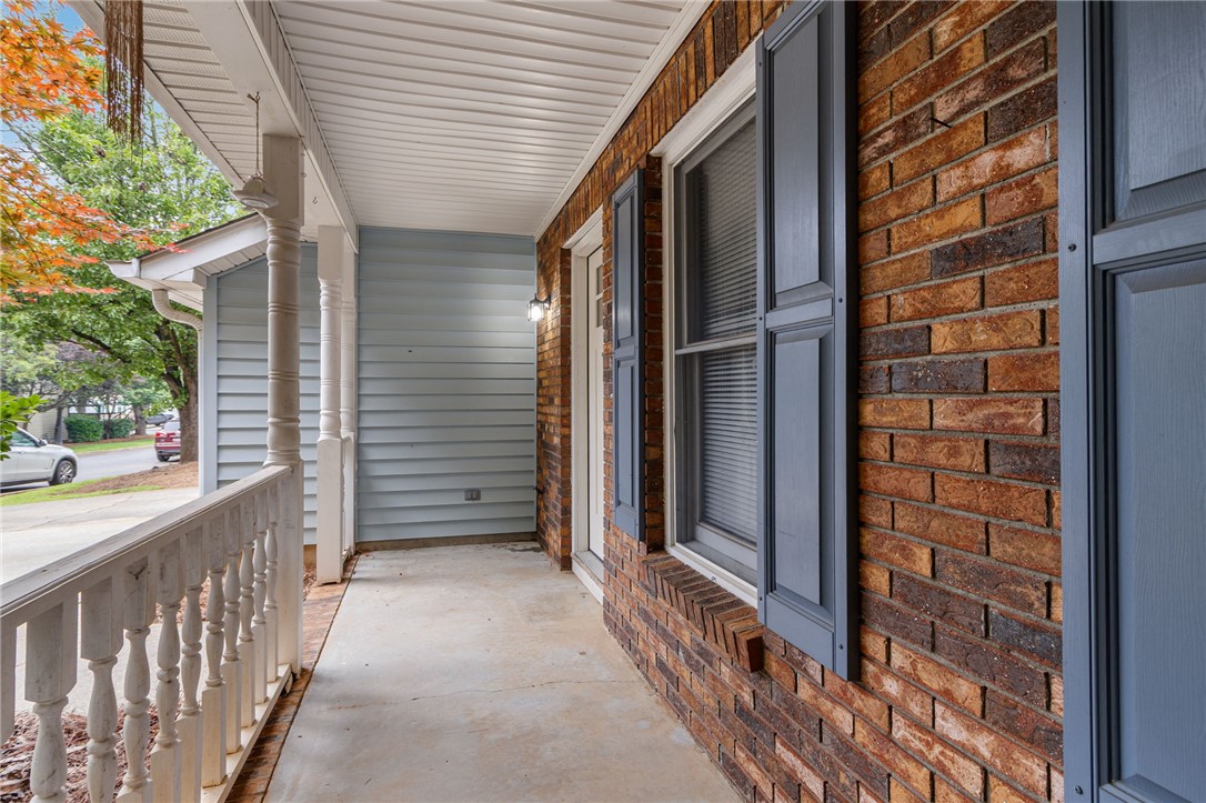 102 Rock Knoll Drive, Greenwood, South Carolina image 5