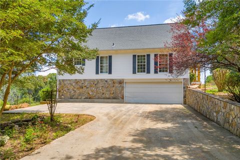 A home in Eastanollee