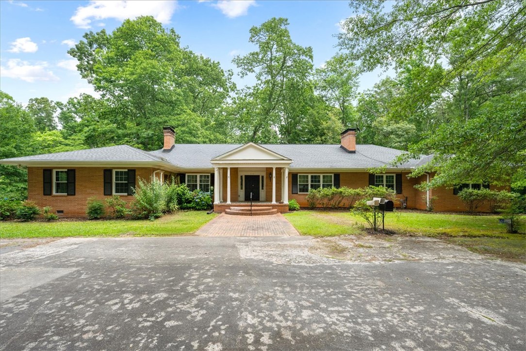 210 Playground Road, Walhalla, South Carolina image 1