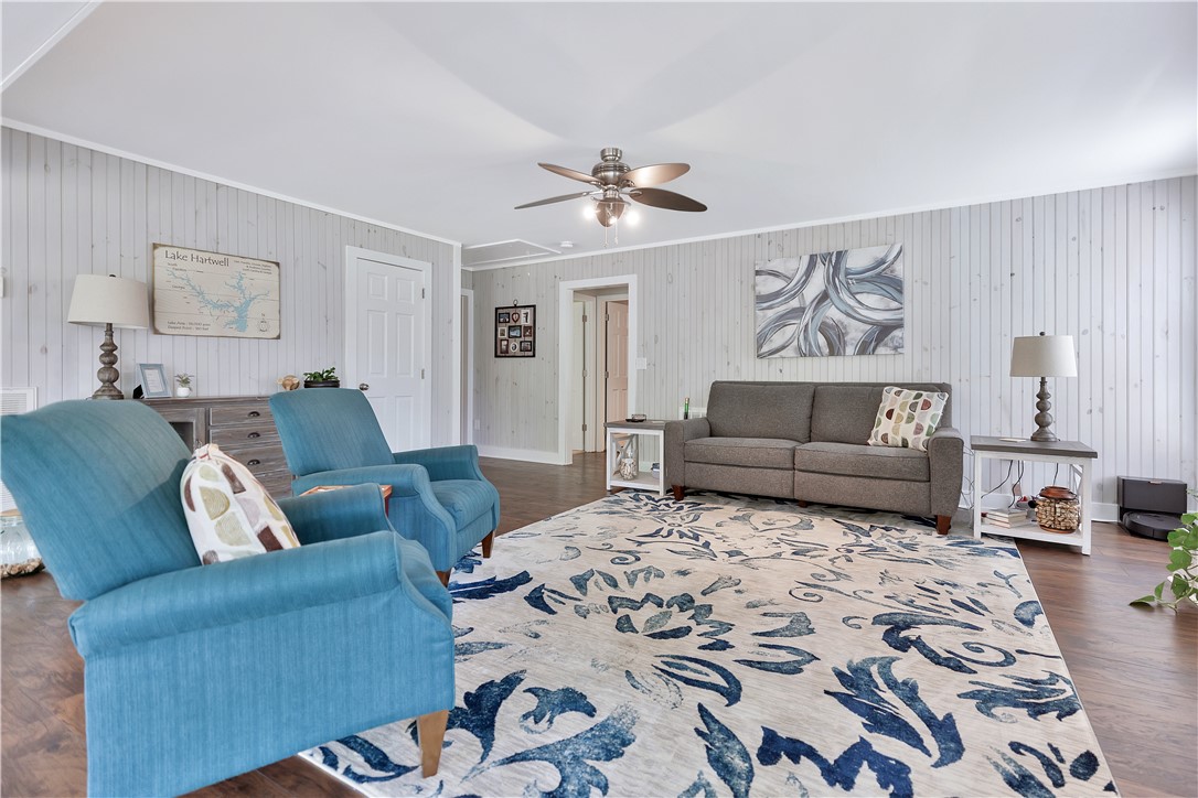 318 Cristy Lane, Fair Play, South Carolina image 2