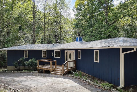 Photo of 130 Bay Drive, Fair Play, SC 29643 (MLS # 20306960)