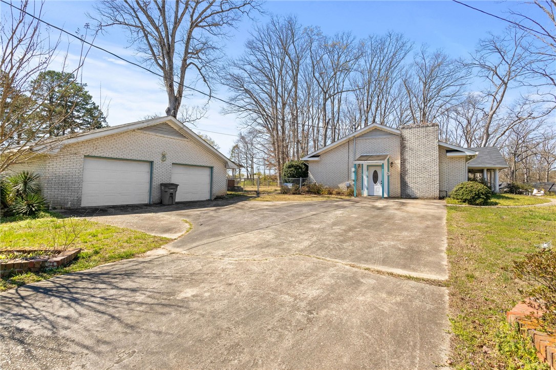6 S Davis Drive, Greenville, South Carolina image 3