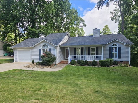 Photo of 803 Dillard Road, Greer, SC 29650 (MLS # 20303009)
