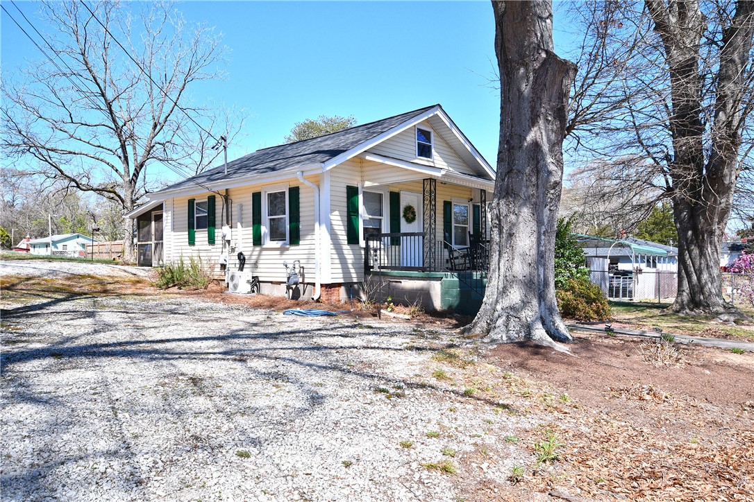 211 N 5th Street, Easley, South Carolina image 4