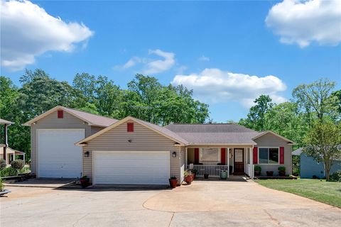 Photo of 217 Shore Drive, Anderson, SC 29625 (MLS # 20300156)