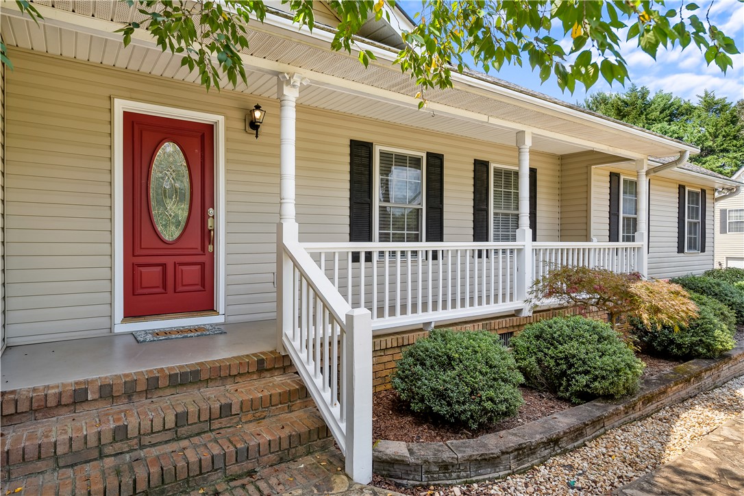 Williamston, South Carolina 29697, United States, 3 Bedrooms Bedrooms, ,2 BathroomsBathrooms,Residential,Active,215451