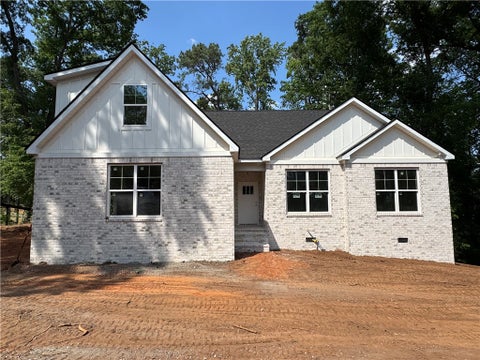 Homes For Sale - 513 Quail Hollow Rd<br/> Anderson, SC 29621