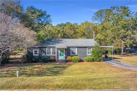 Photo of 2223 Ridgewood Avenue, Anderson, SC 29625 (MLS # 20293942)