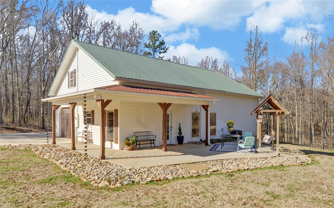 1483 Roper Road, Lavonia, Georgia image 2