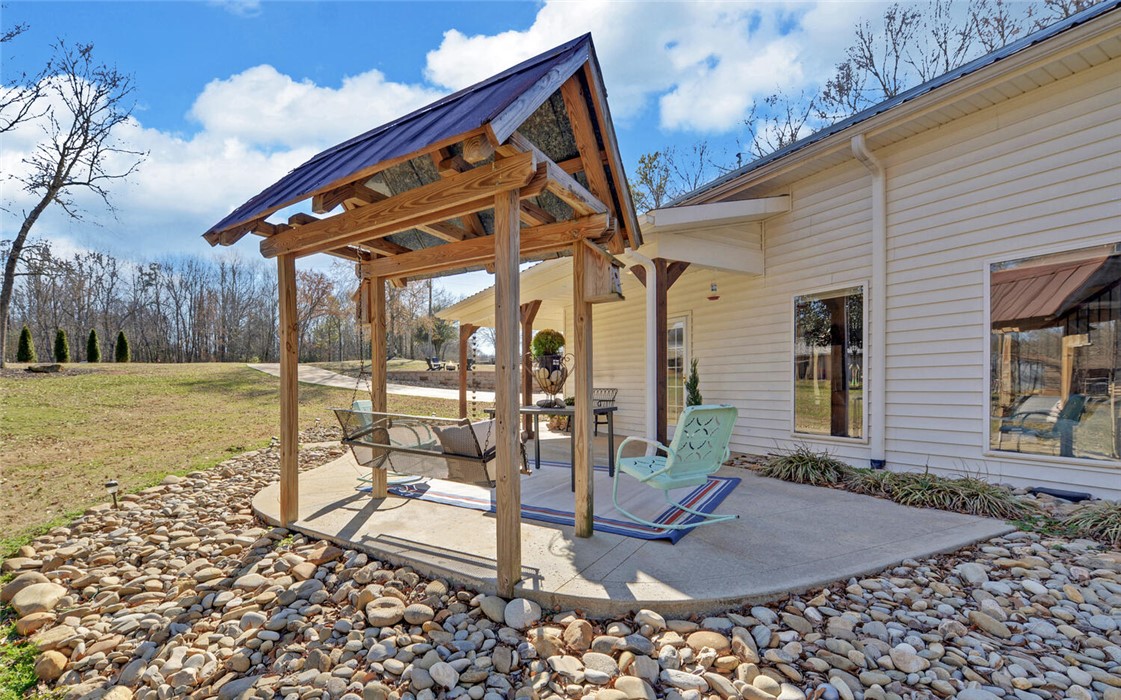 1483 Roper Road, Lavonia, Georgia image 4