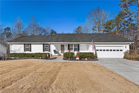 Photo of 281 Cherokee Drive, Fair Play, SC 29643 (MLS # 20296469)
