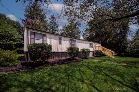 Mobile Home For Sale - 410 Cedar Circle<br/> Pickens County, Easley, SC 29640