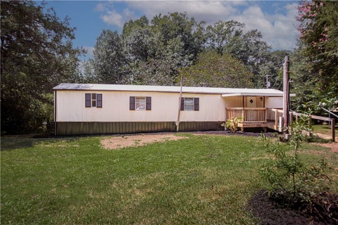 Mobile Home For Sale - 410 Cedar Circle<br/> Easley, SC 29640