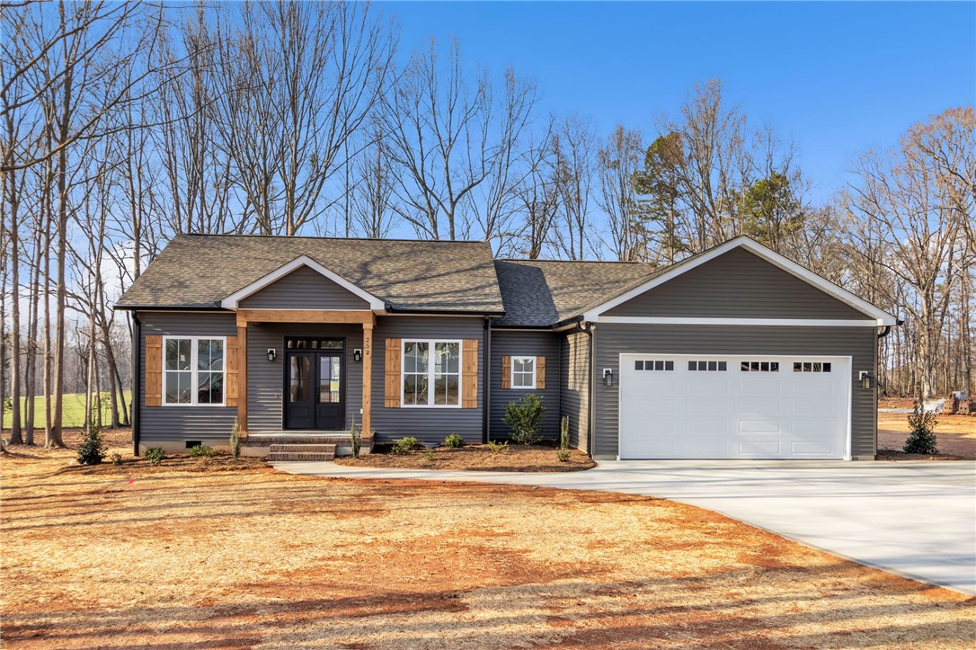 252 Addison Circle, Pelzer, South Carolina image 1