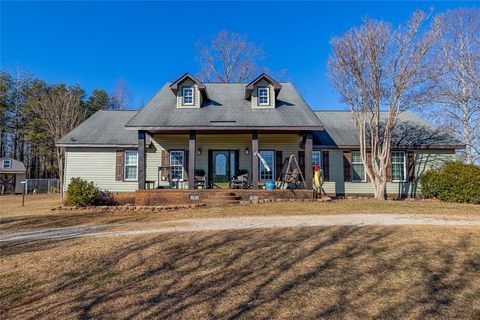 Photo of 135 Cribbs Way, Easley, SC 29640 (MLS # 20296198)